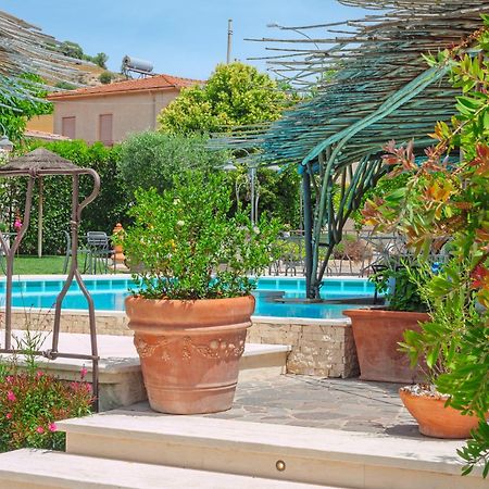 לינה וארוחת בוקר Mores Il Giardino Degli Aranci מראה חיצוני תמונה